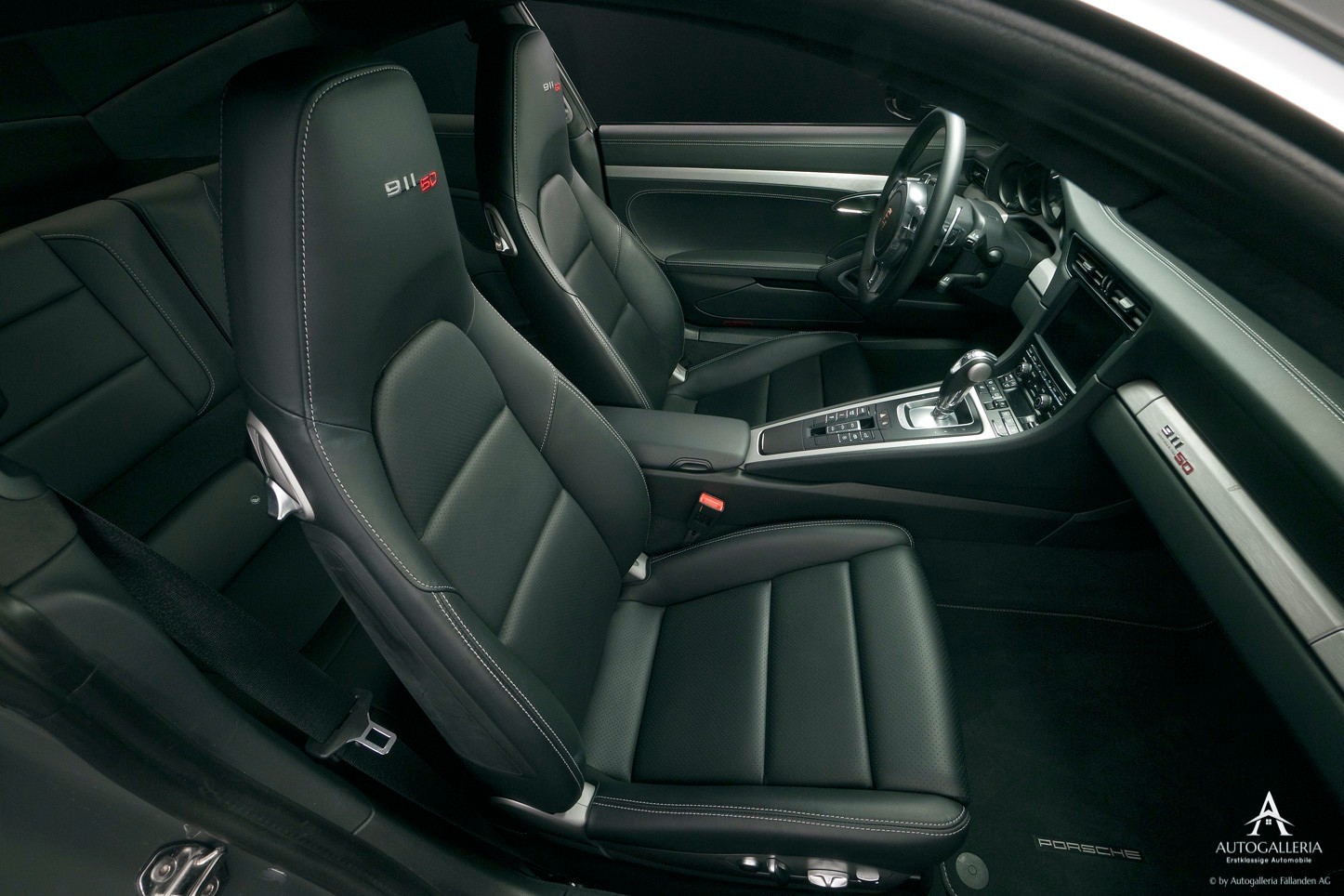 PORSCHE 911 Carrera S 50 Years PDK-image-12