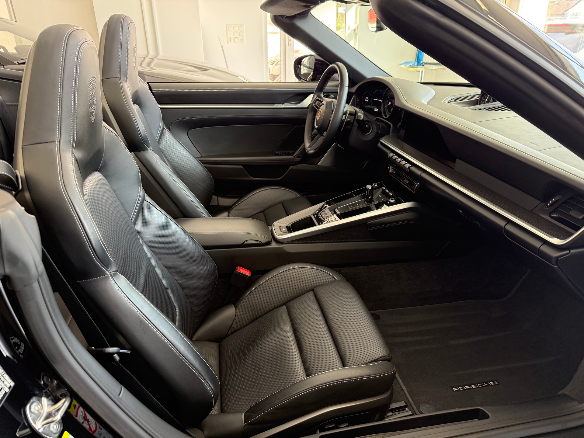 PORSCHE 911 Carrera S Cabriolet PDK-image-10