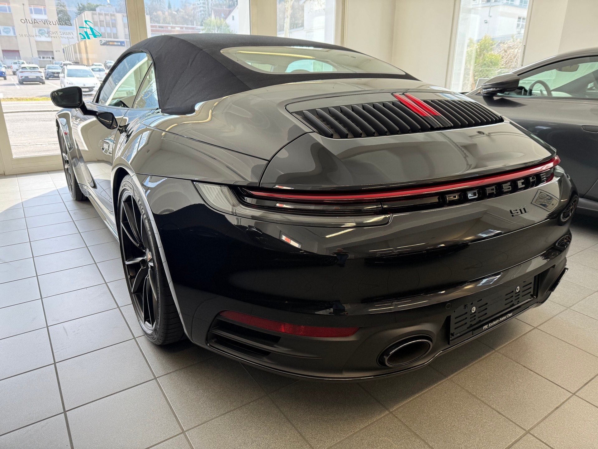PORSCHE 911 Carrera S Cabriolet PDK-image-6