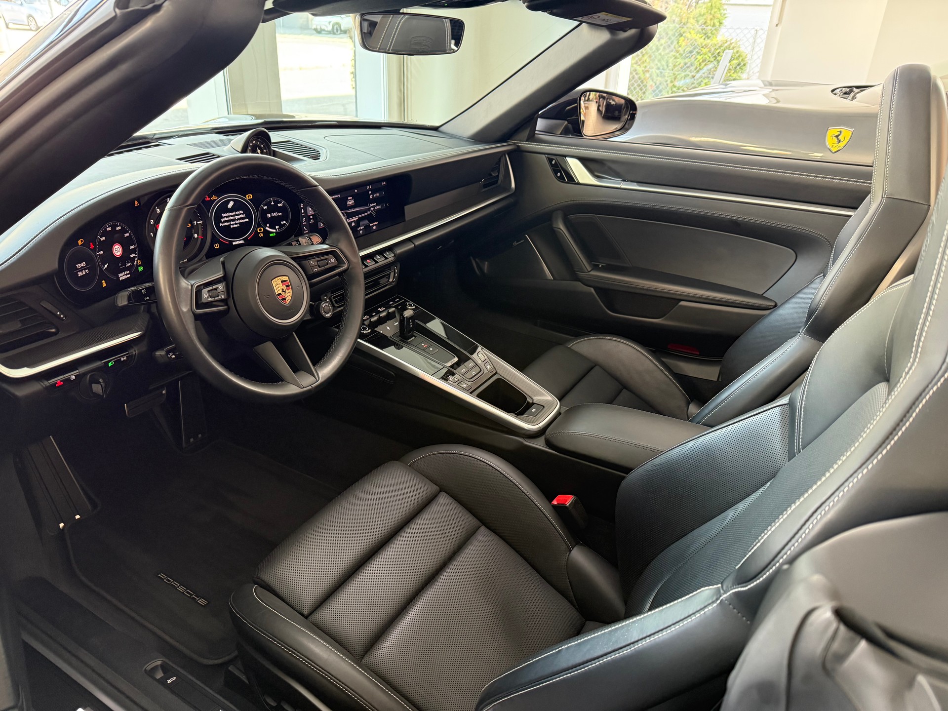 PORSCHE 911 Carrera S Cabriolet PDK-image-9