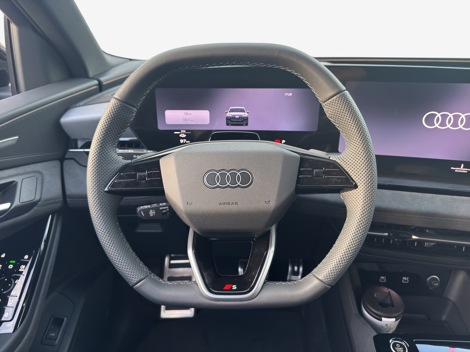 AUDI Q6 e-tron quattro-image-9