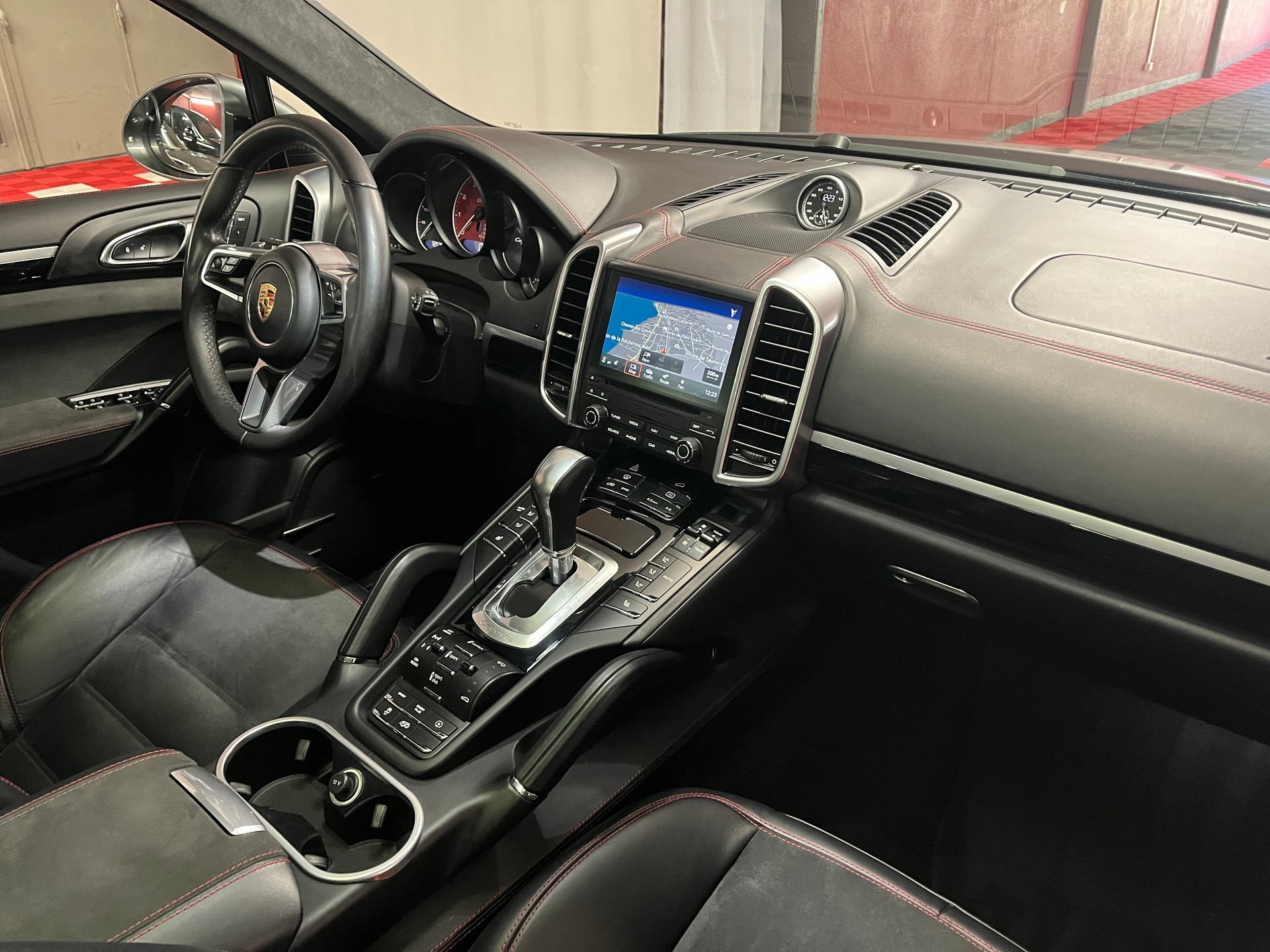 PORSCHE Cayenne GTS-image-13