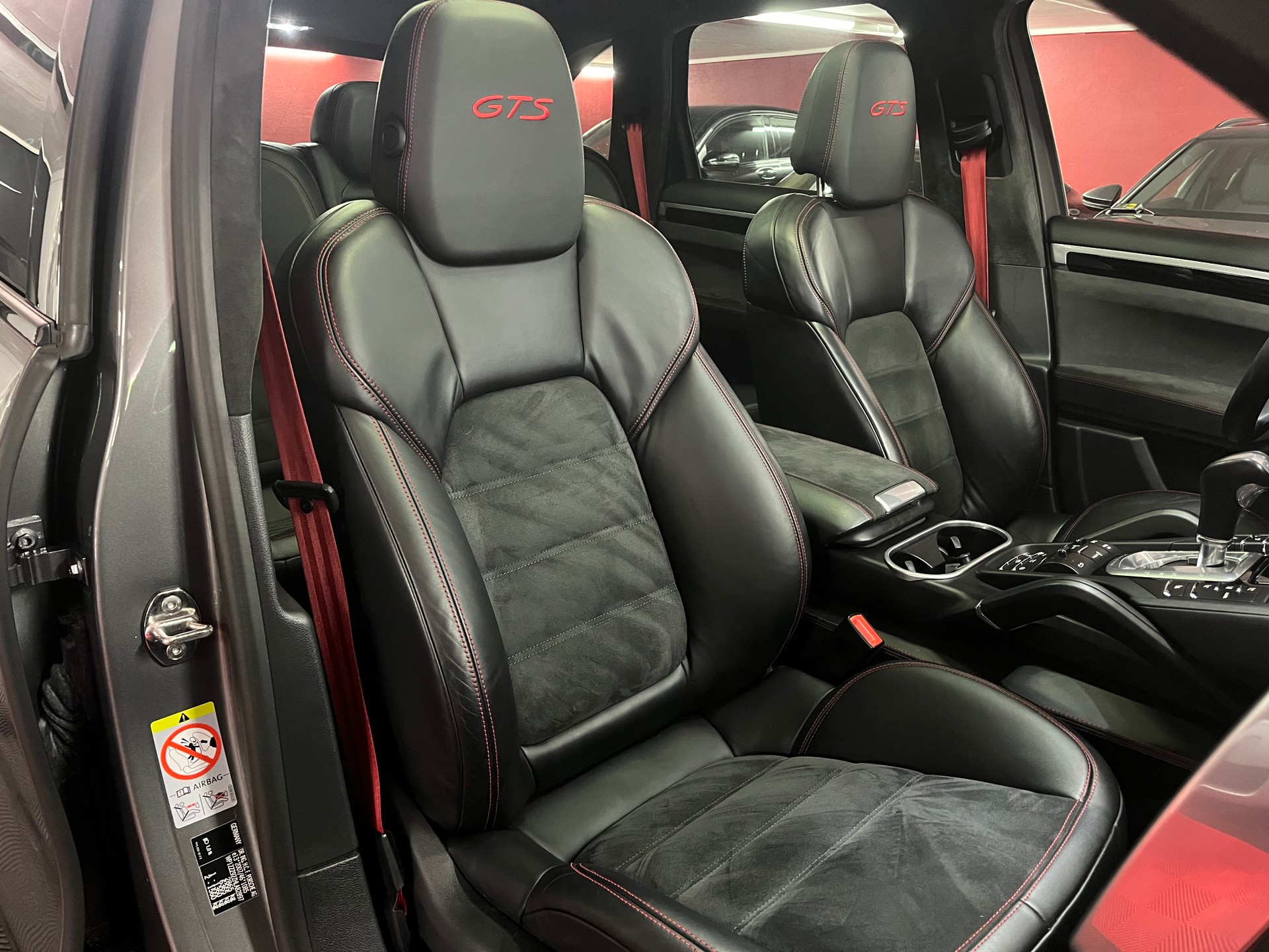 PORSCHE Cayenne GTS-image-15
