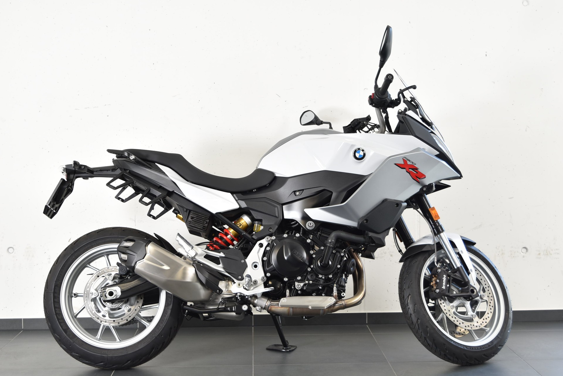 BMW F 900 XR-showroom-element-3