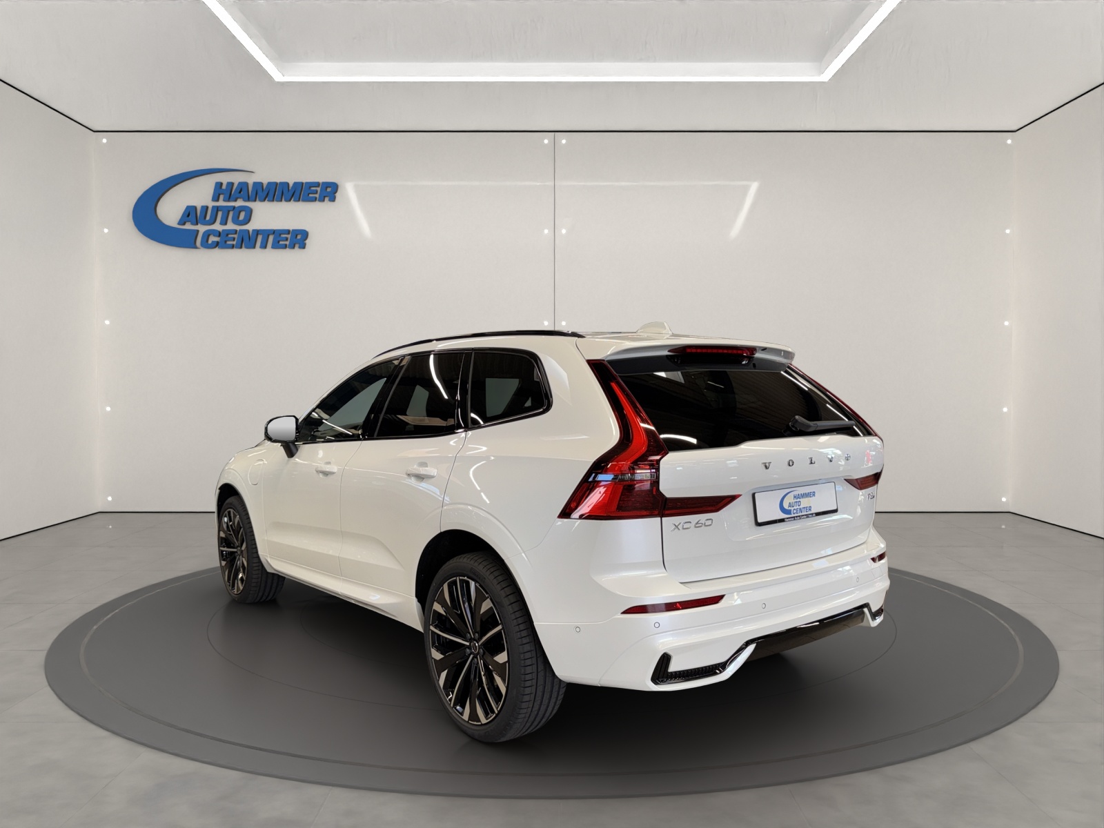 VOLVO XC60 2.0 T6 TE Ultra Dark eAWD-image-2