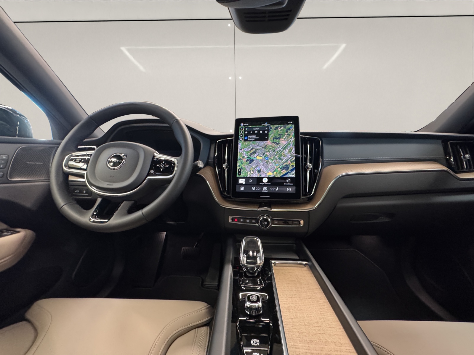 VOLVO XC60 2.0 T6 TE Ultra Dark eAWD-image-12