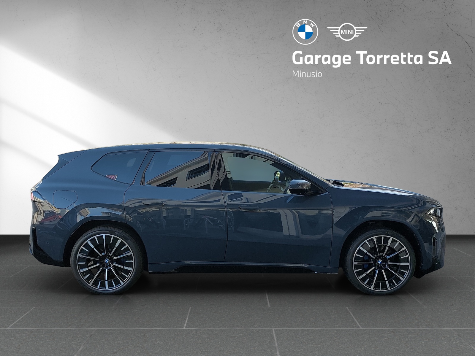 BMW iX3 50 xDrive M Sport-image-5