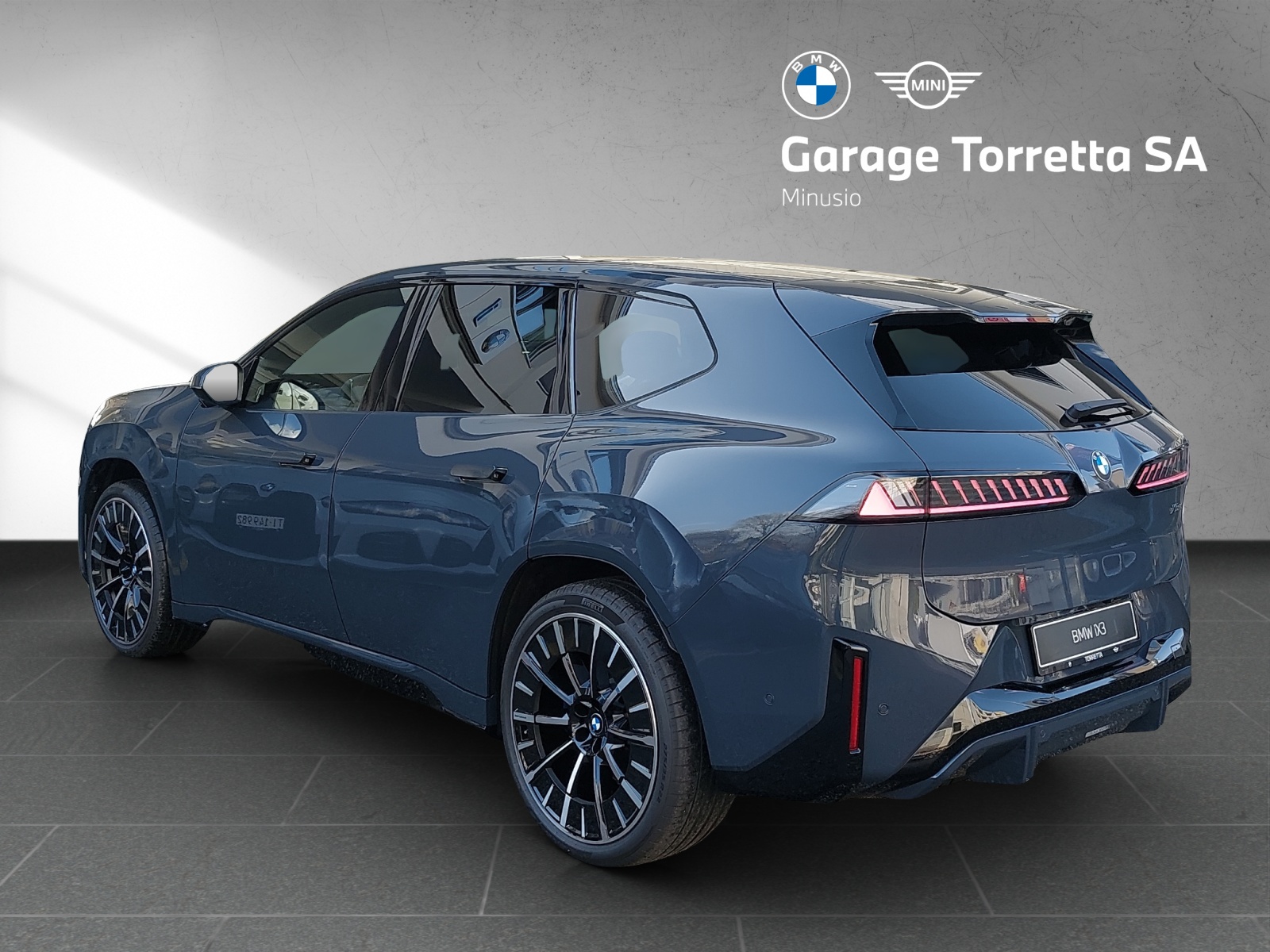 BMW iX3 50 xDrive M Sport-showroom-element-2