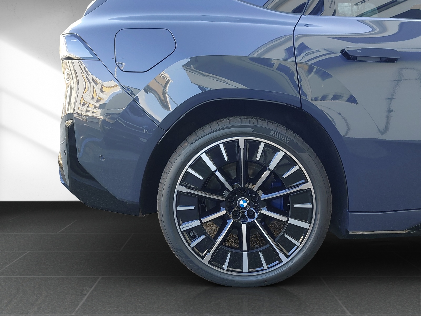 BMW iX3 50 xDrive M Sport-image-10