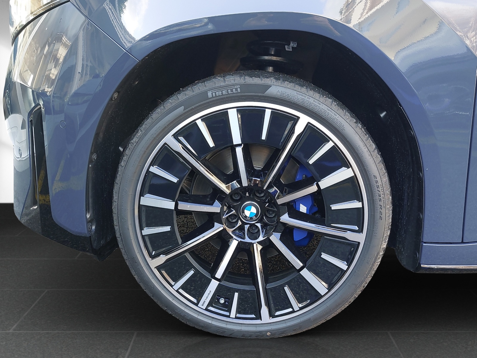 BMW iX3 50 xDrive M Sport-image-8