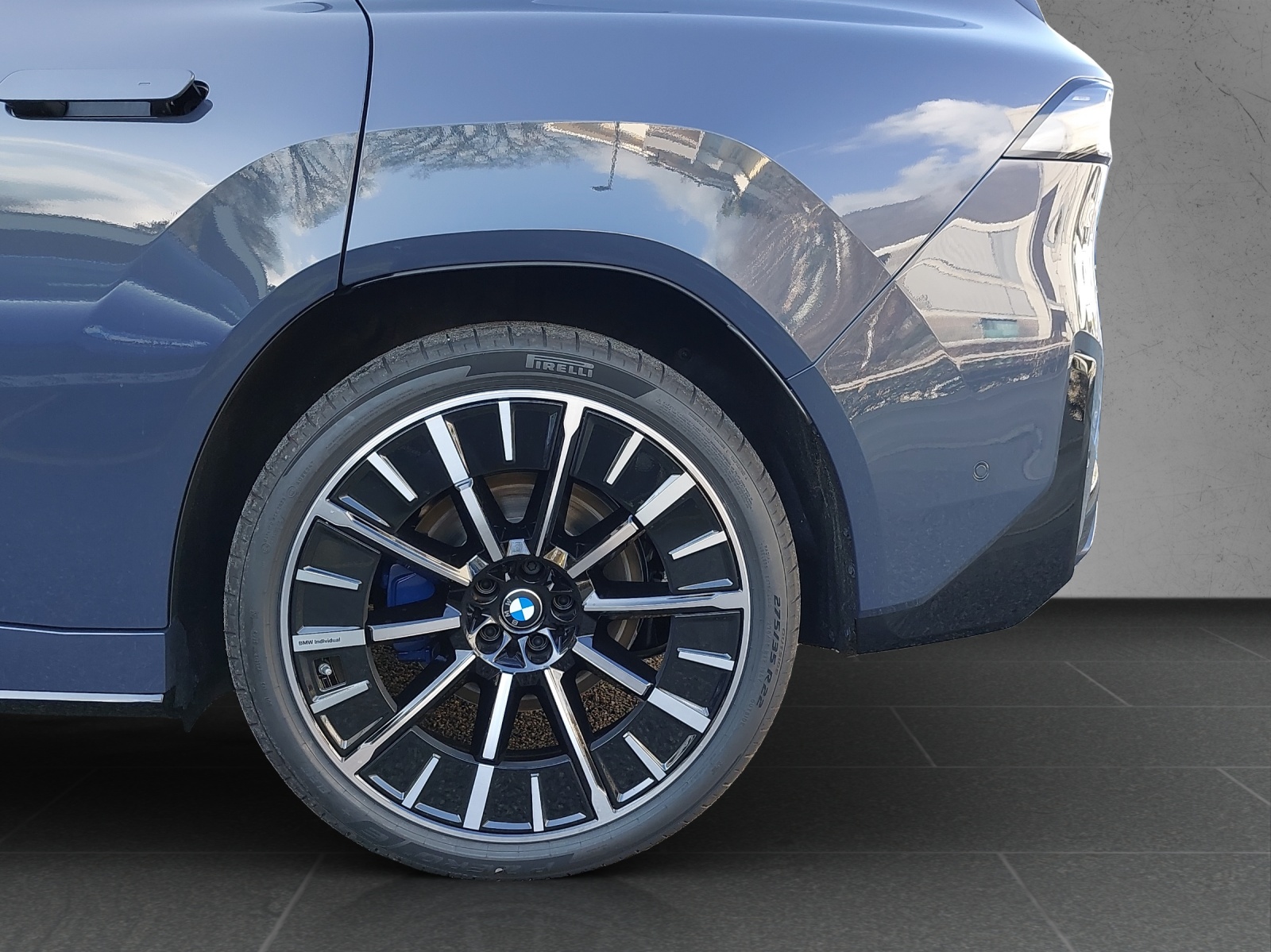 BMW iX3 50 xDrive M Sport-image-11