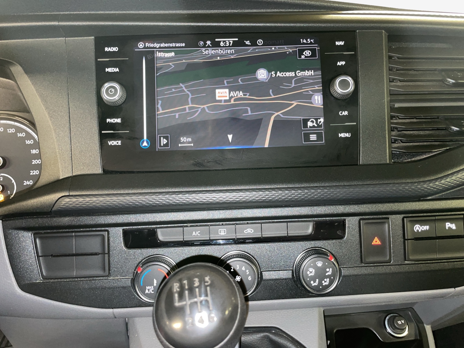 VW T6.1 2.0 TDI 4Motion-image-10