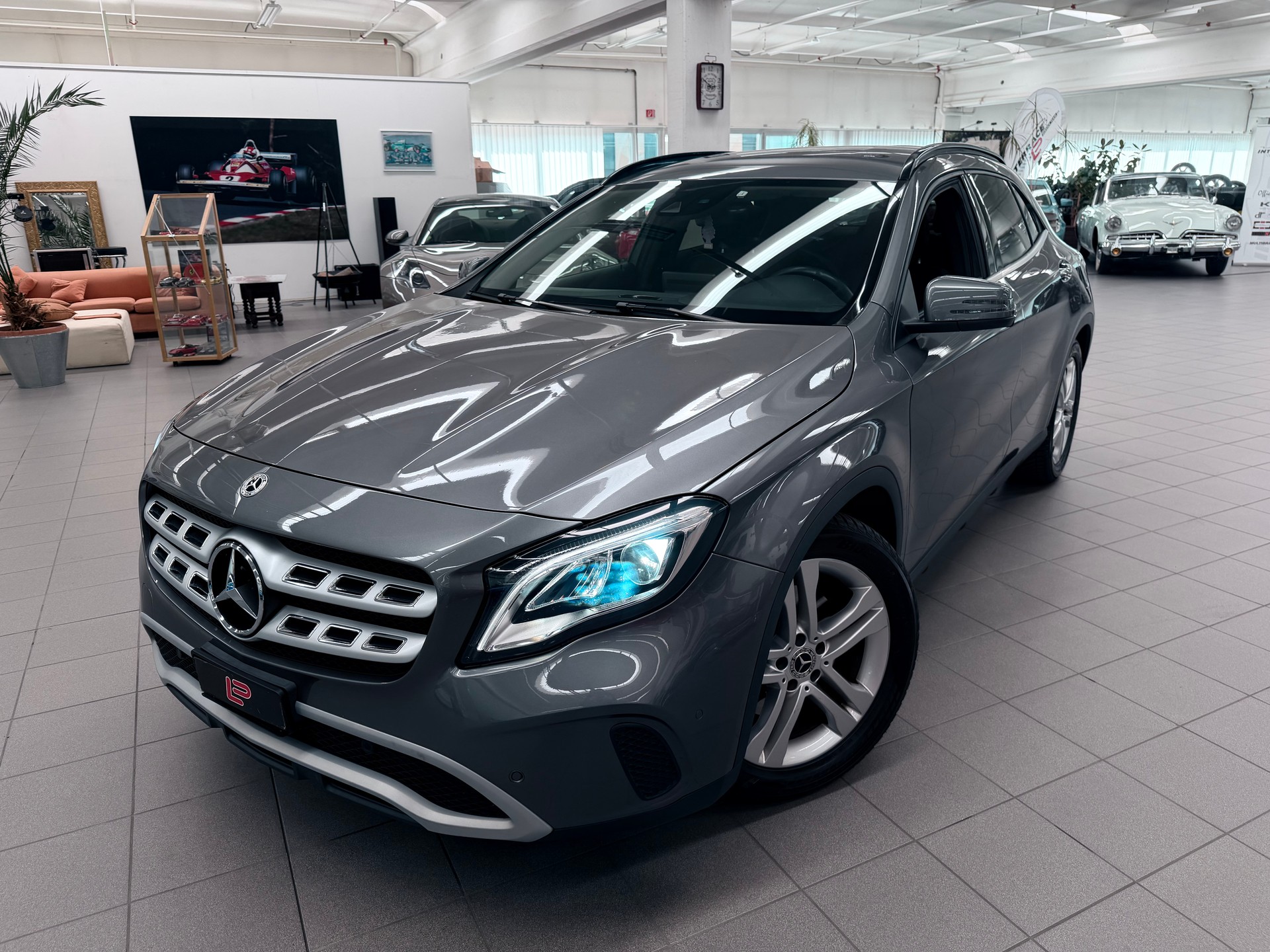 MERCEDES-BENZ GLA 220 4Matic 7G-DCT-image-0