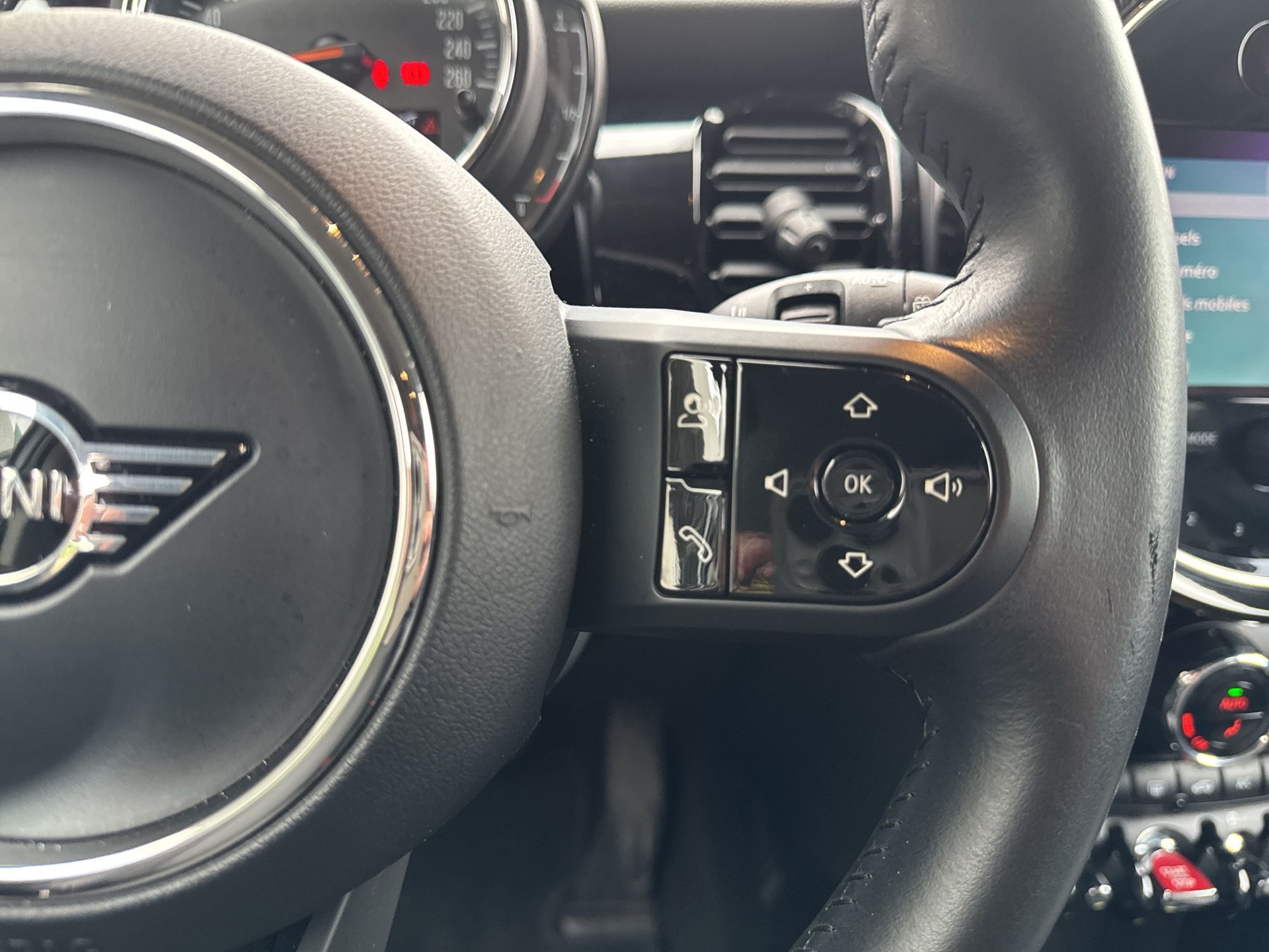 MINI Cooper Steptronic DKG-image-15