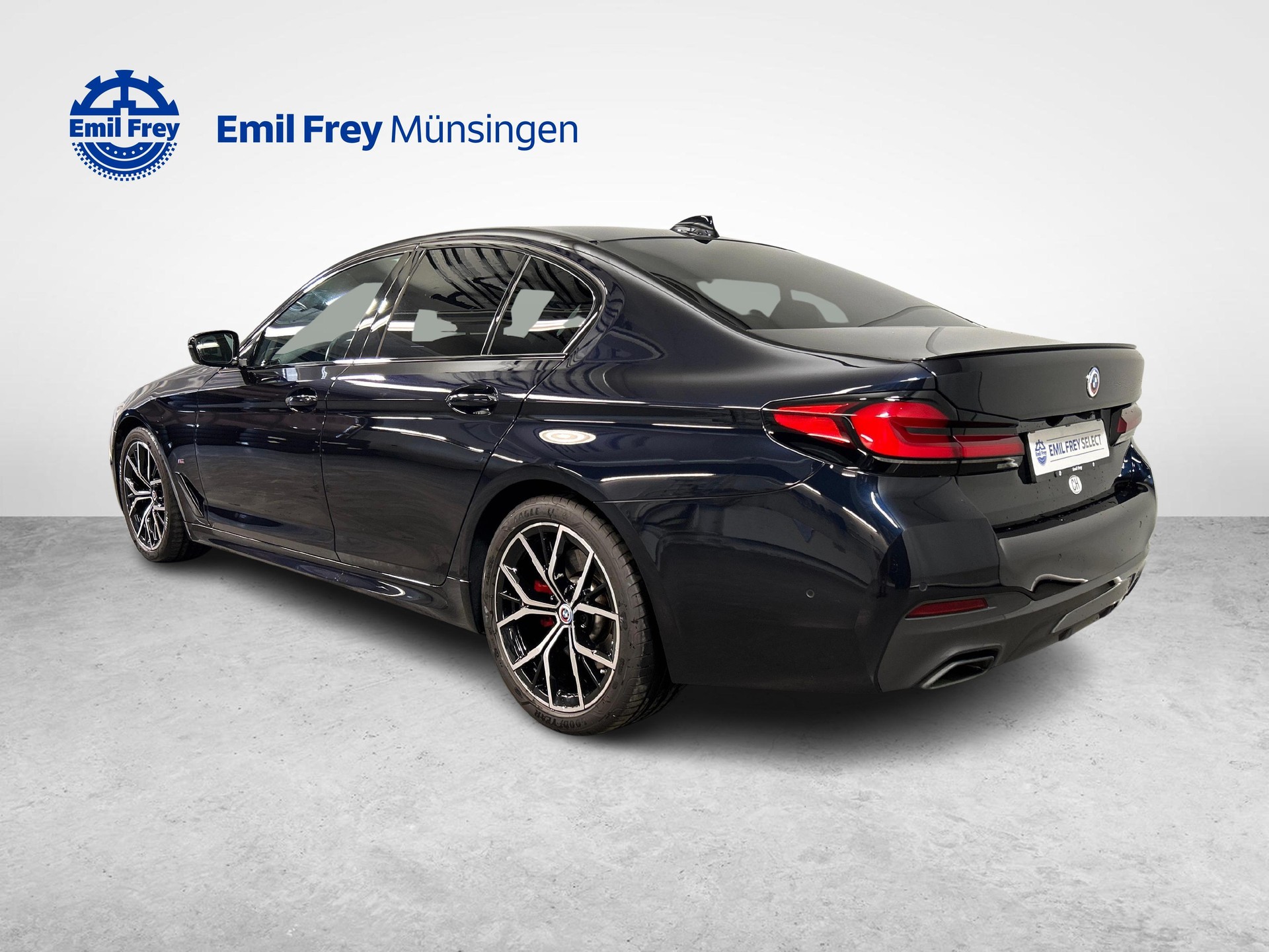 BMW 530d xDrive-image-9