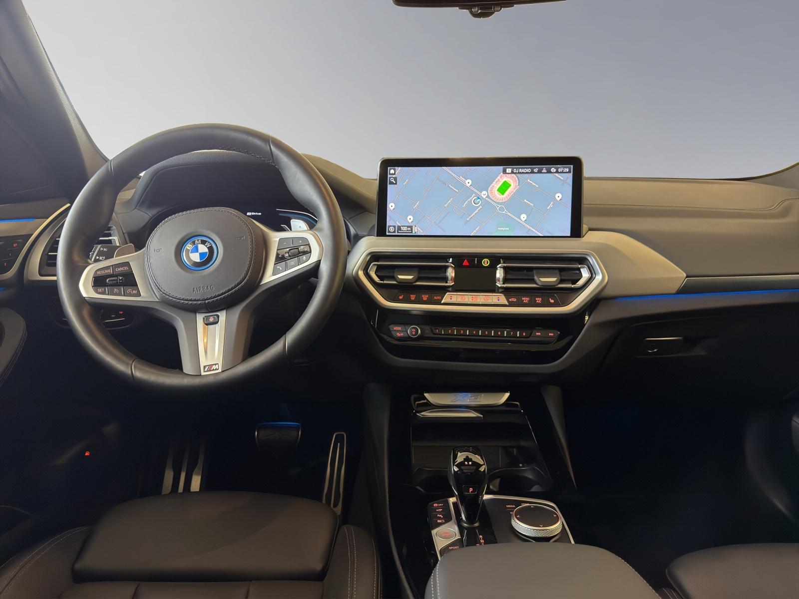 BMW X3 30e xDrive M-SportPaket-image-12