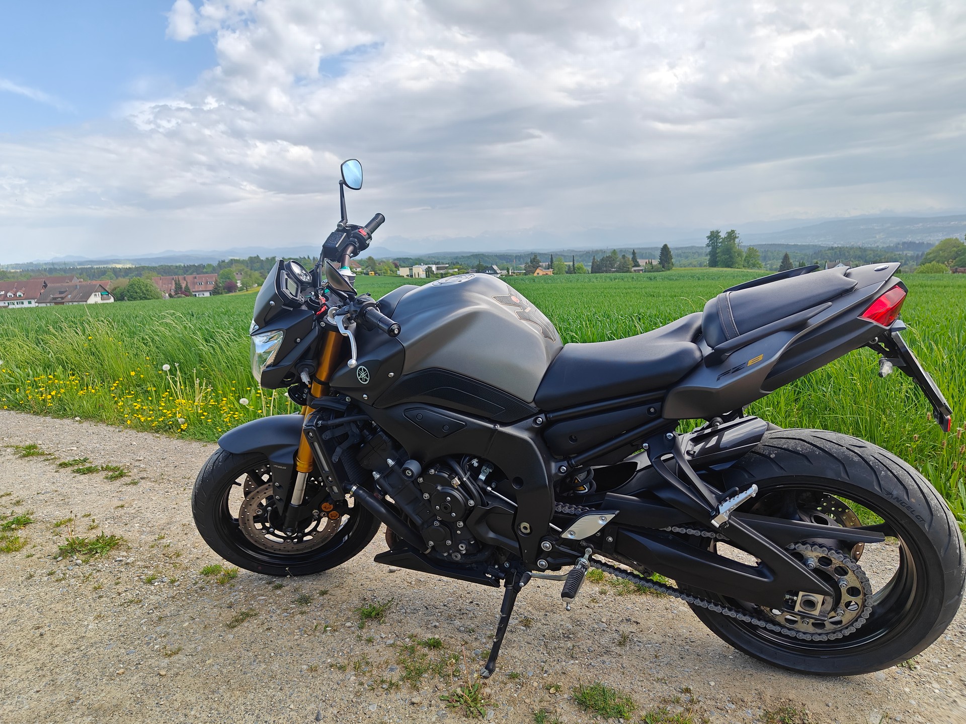 YAMAHA FZ8 N ABS Limited Edition-image-5