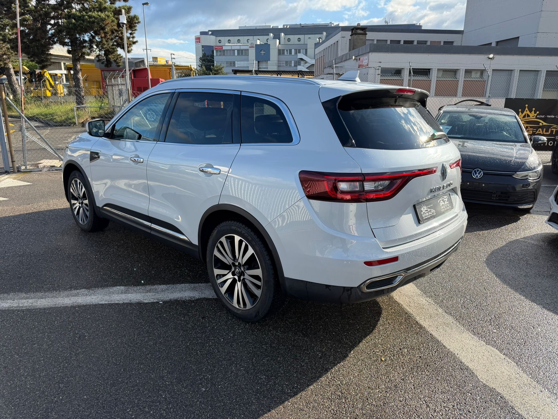 RENAULT Koleos 2.0 dCi Initial Paris 4x4 Xtronic CVT-showroom-element-3