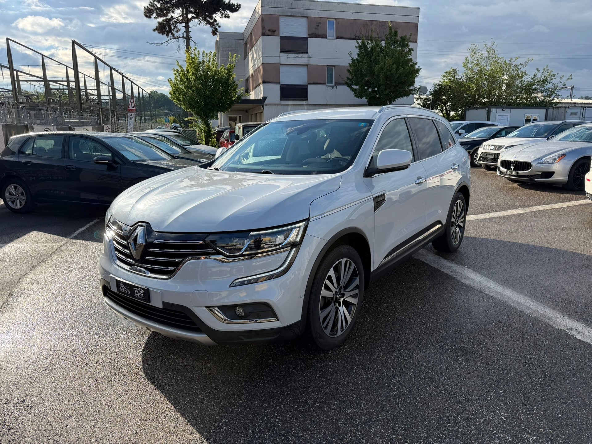 RENAULT Koleos 2.0 dCi Initial Paris 4x4 Xtronic CVT-showroom-element-1