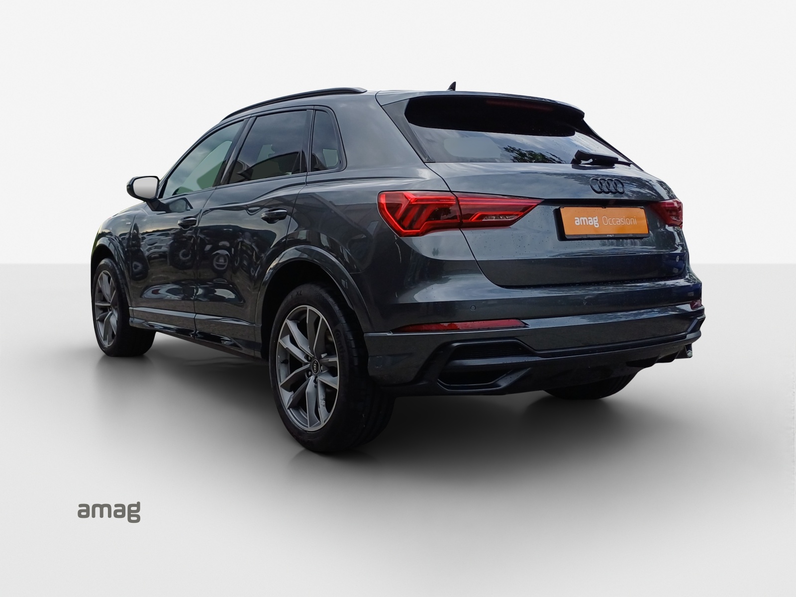 AUDI Q3 35 TDI S line Attraction quattro S-tronic-image-2