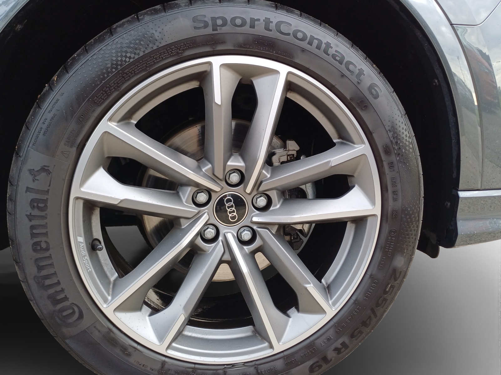AUDI Q3 35 TDI S line Attraction quattro S-tronic-image-13
