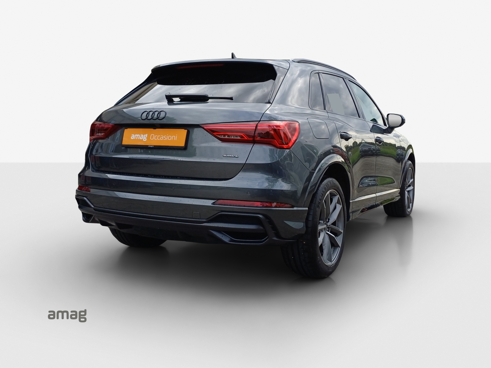 AUDI Q3 35 TDI S line Attraction quattro S-tronic-image-4