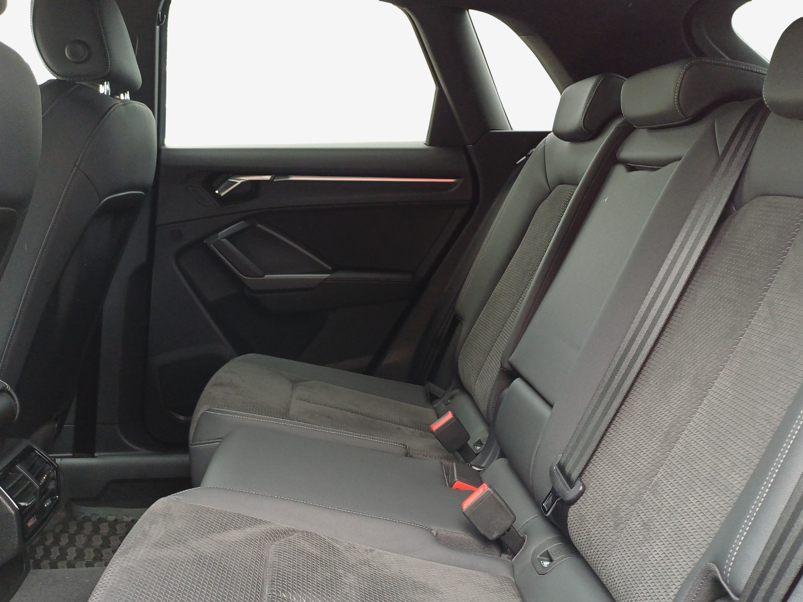 AUDI Q3 35 TDI S line Attraction quattro S-tronic-image-11