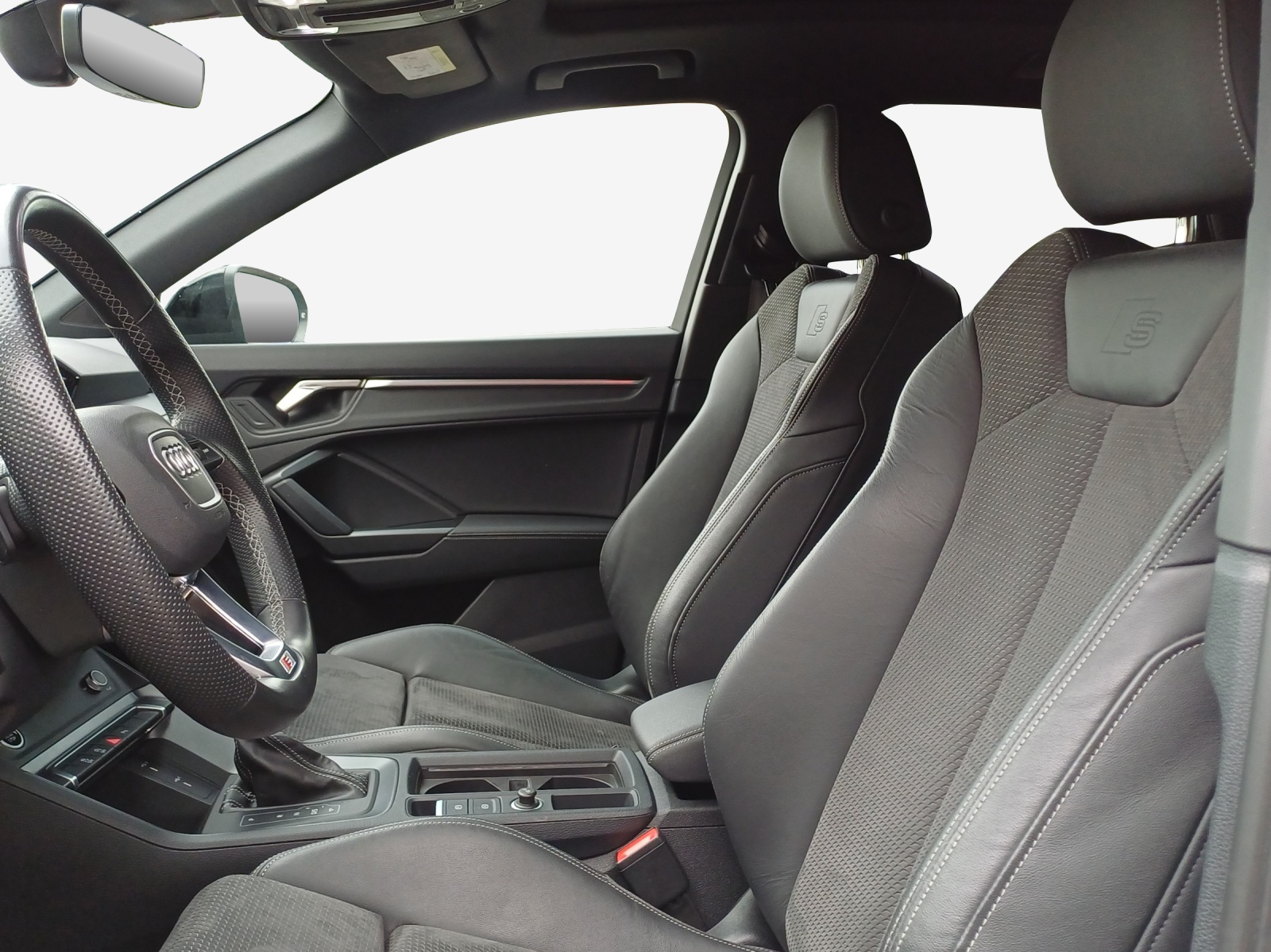 AUDI Q3 35 TDI S line Attraction quattro S-tronic-image-7