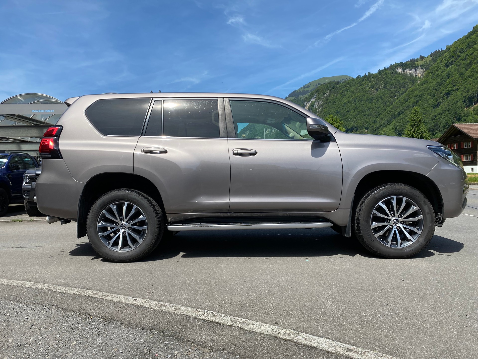 TOYOTA Land Cruiser 2.8TD Premium Automatic-image-15