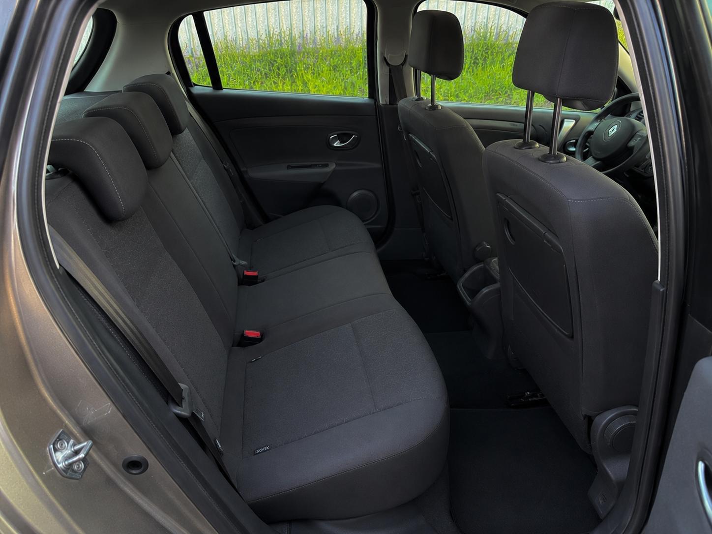 RENAULT Scénic 1.6 16V Fairway-image-13