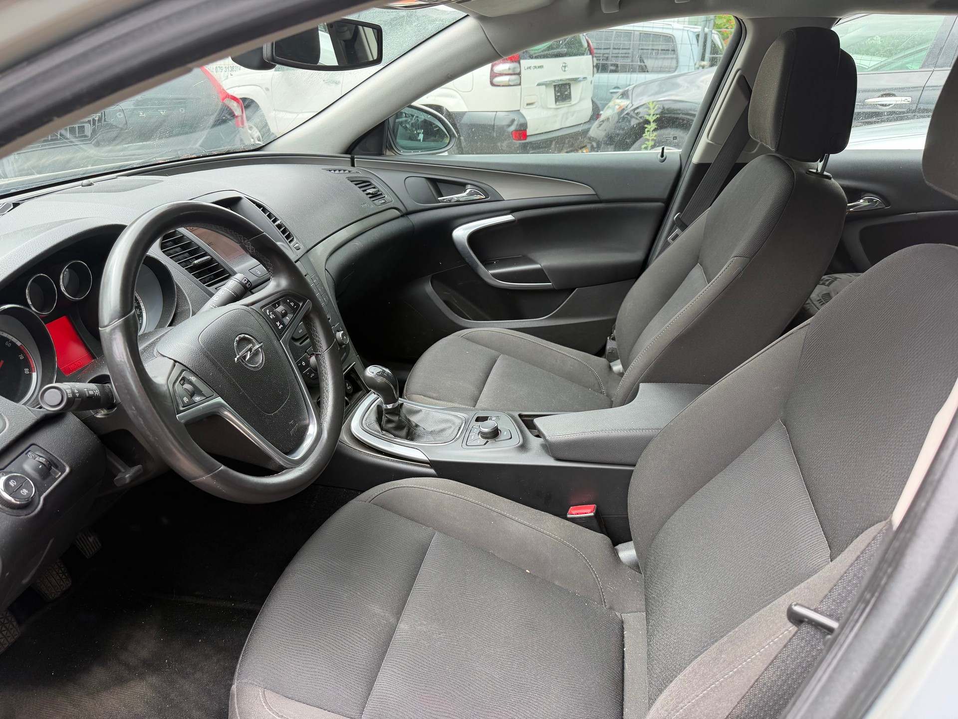 OPEL Insignia Sports Tourer 1.6 Turbo Cosmo-image-8