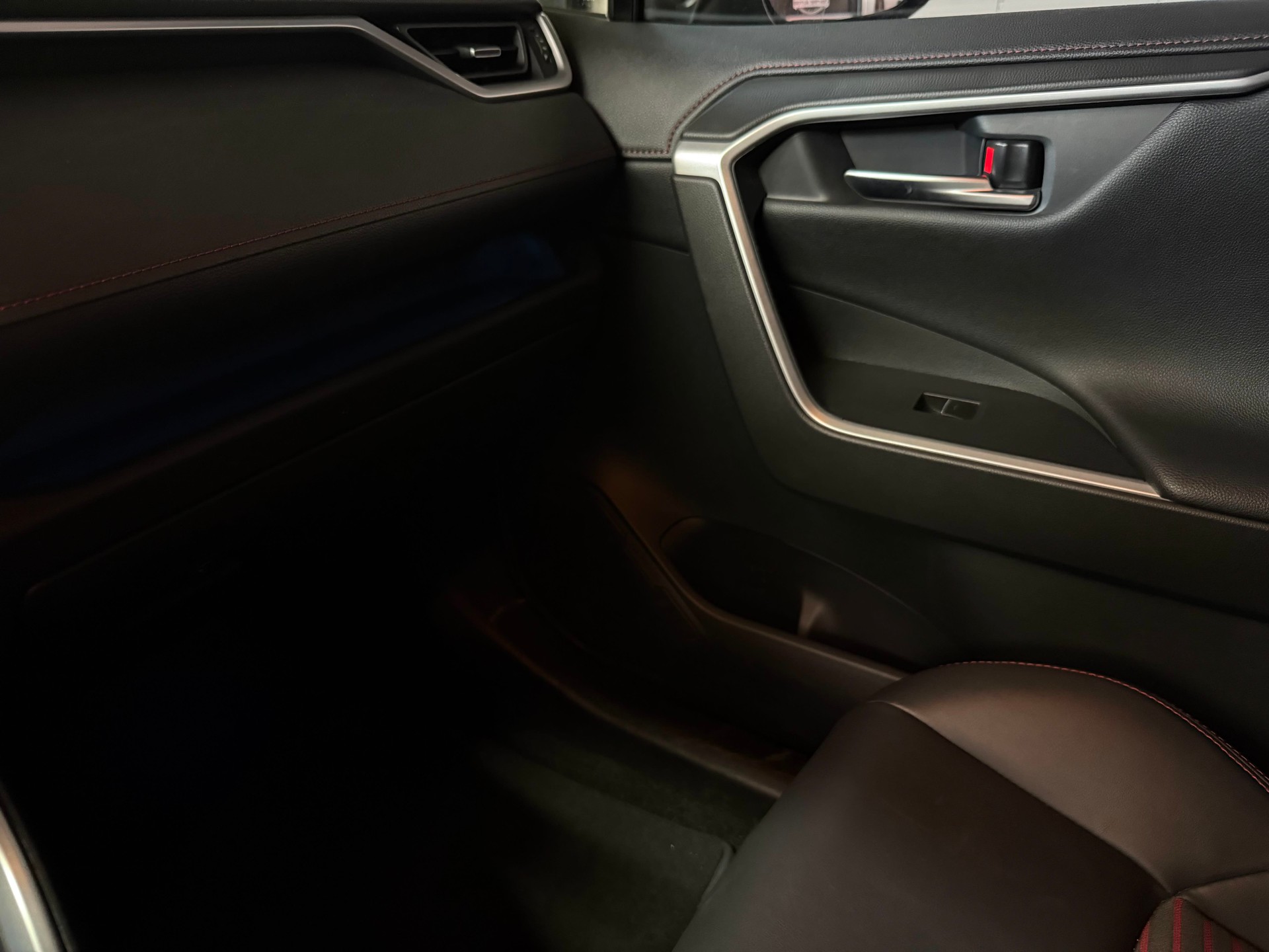SUZUKI Across 2.5 Plug-in-Hybrid Compact Top E-CVT / TECHNOLOGIE TOYOTA RAV4 / Full Option-image-18