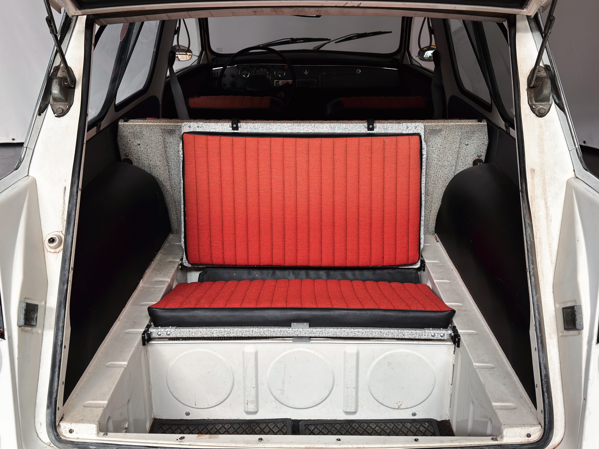 SAAB 95 V4-image-15