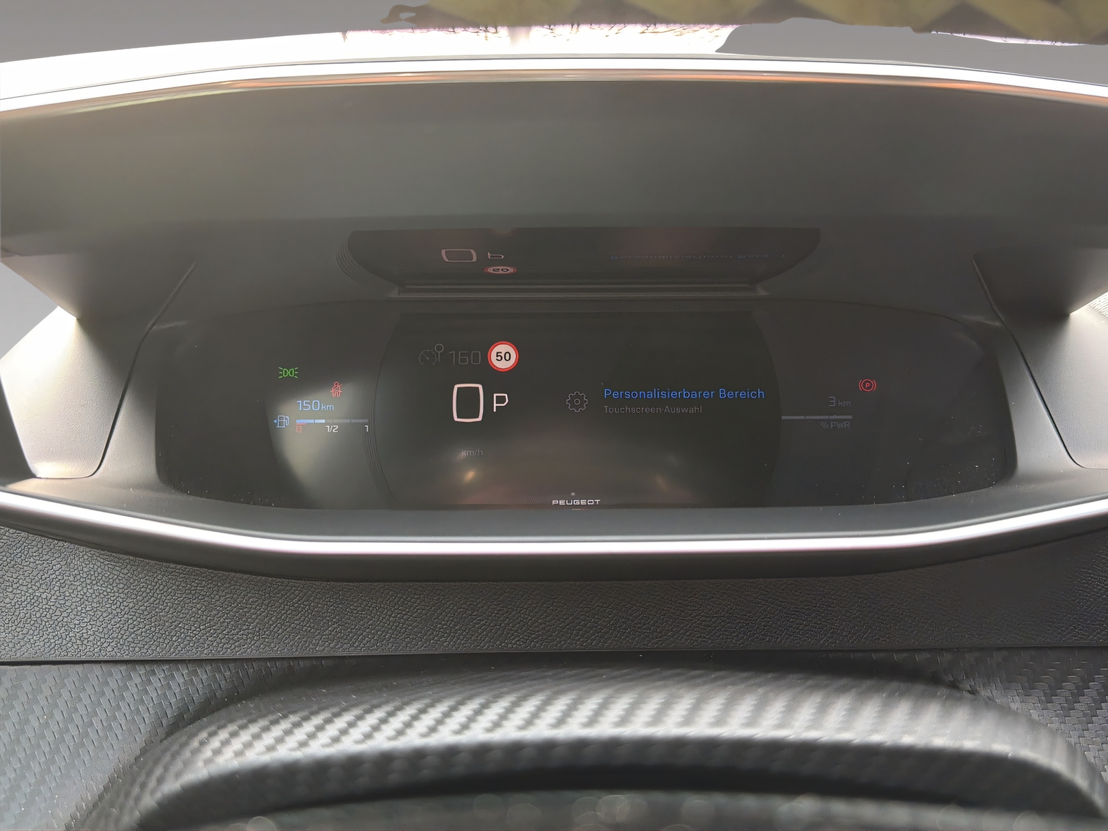 PEUGEOT 208 1.2 Hybrid 145 GT-image-10