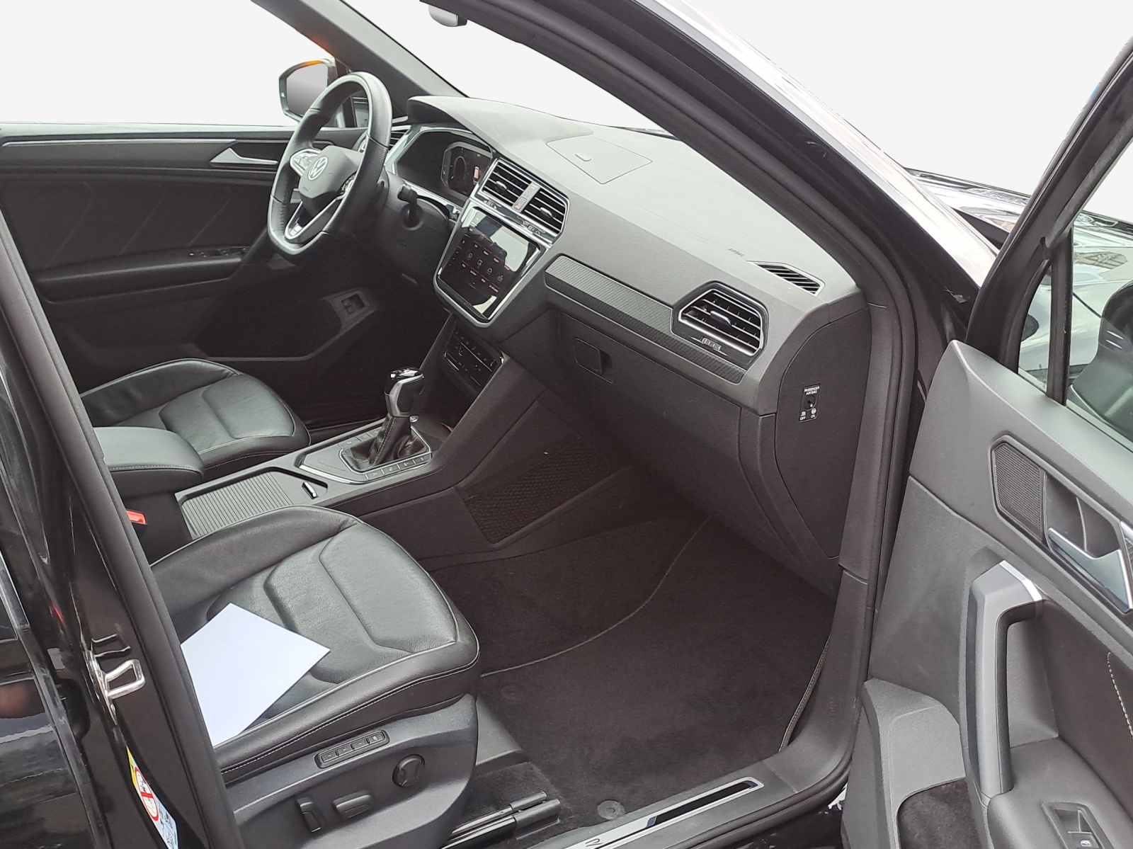 VW Tiguan 1.4TSI PHEV Selection DSG-image-14