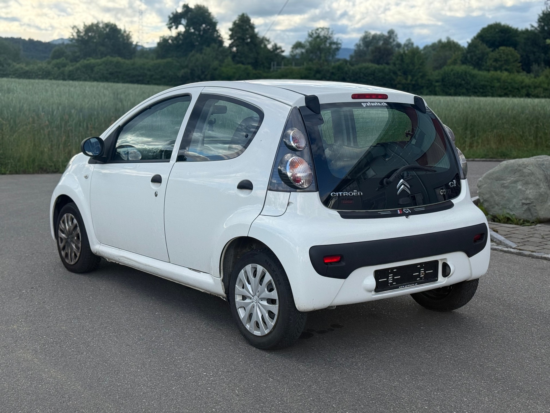 CITROEN C1 1.0i Attraction-image-5