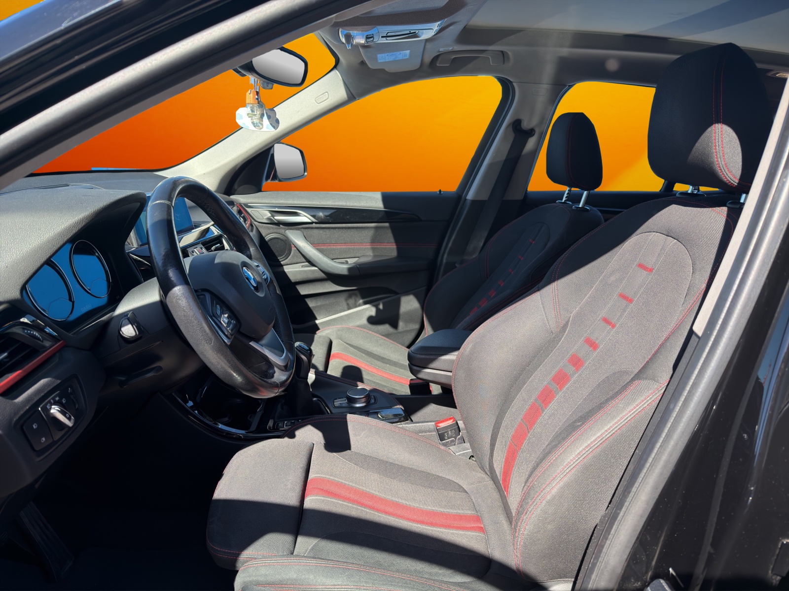 BMW X1 sDrive 18d xLine-image-10