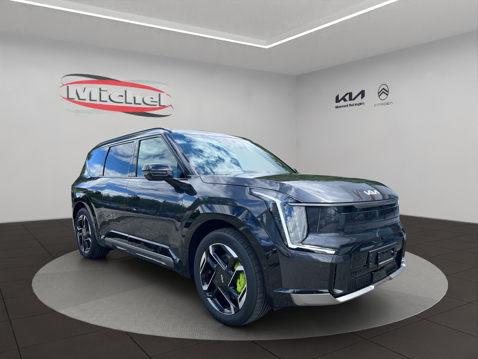 KIA EV9 99,8 kWh GT 4x4 Automat / elektr. Glasschiebedach / Wärmepumpe / Batterieheizsystem / Eintauschprämie CHF 6'000.--image-0