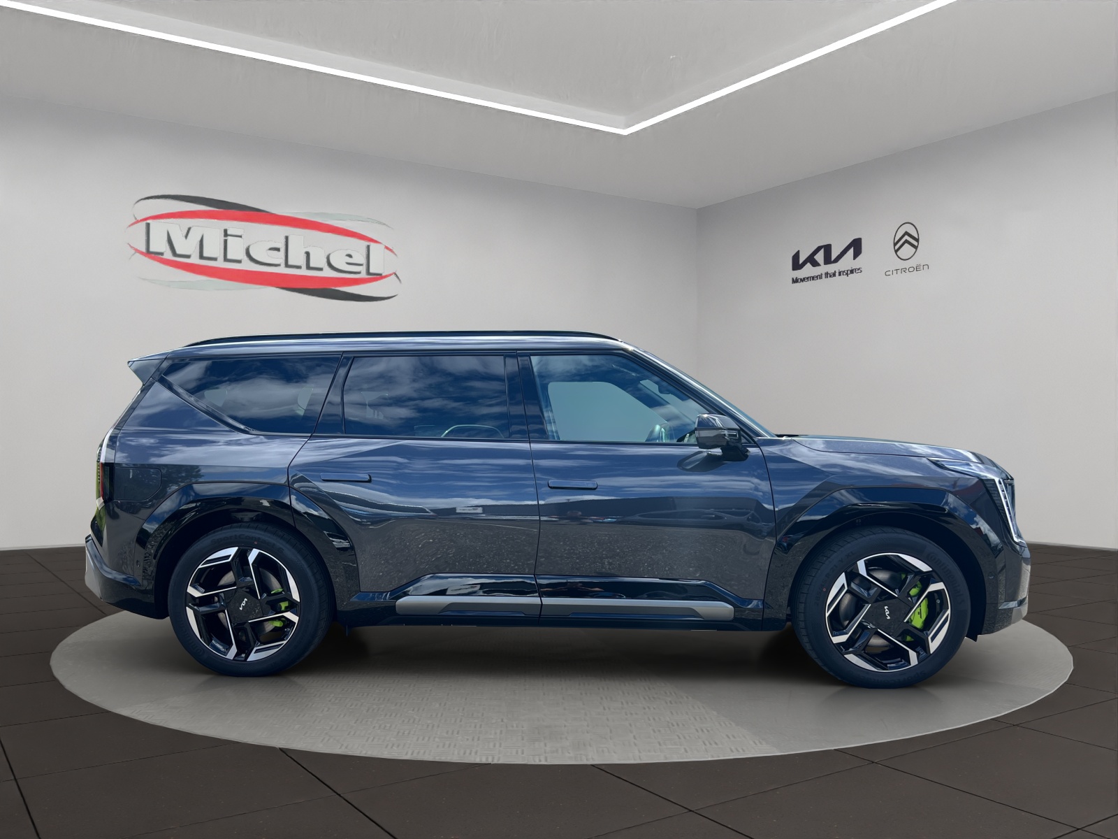 KIA EV9 99,8 kWh GT 4x4 Automat / elektr. Glasschiebedach / Wärmepumpe / Batterieheizsystem / Eintauschprämie CHF 6'000.--image-3