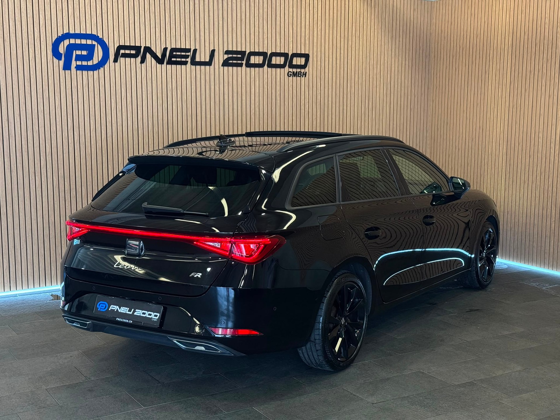 SEAT Leon ST 1.5 eTSI mHEV DSG Hola FR-image-5