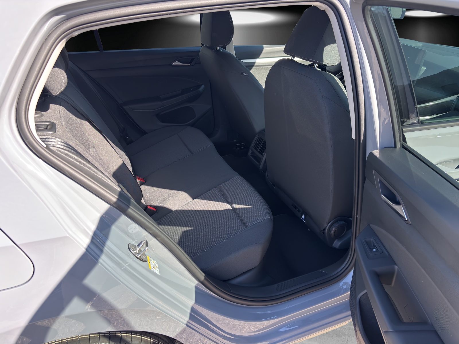 VW Golf 1.5 e TSI mHEV Value DSG-image-7
