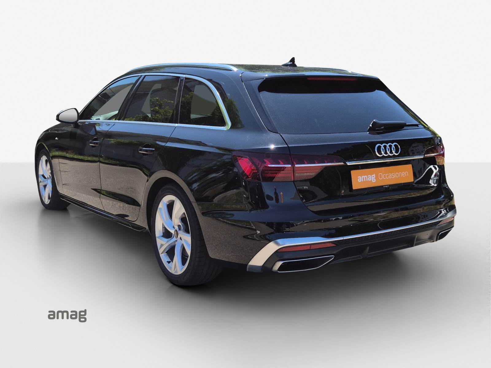 AUDI A4 Avant 40 TFSI S line S-tronic quattro-image-2