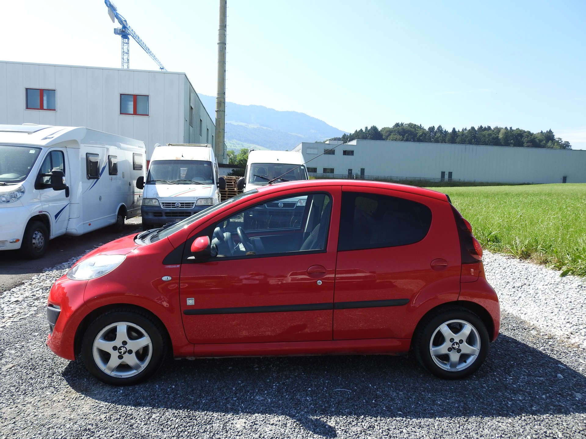 PEUGEOT 107 1.0 Active-image-2