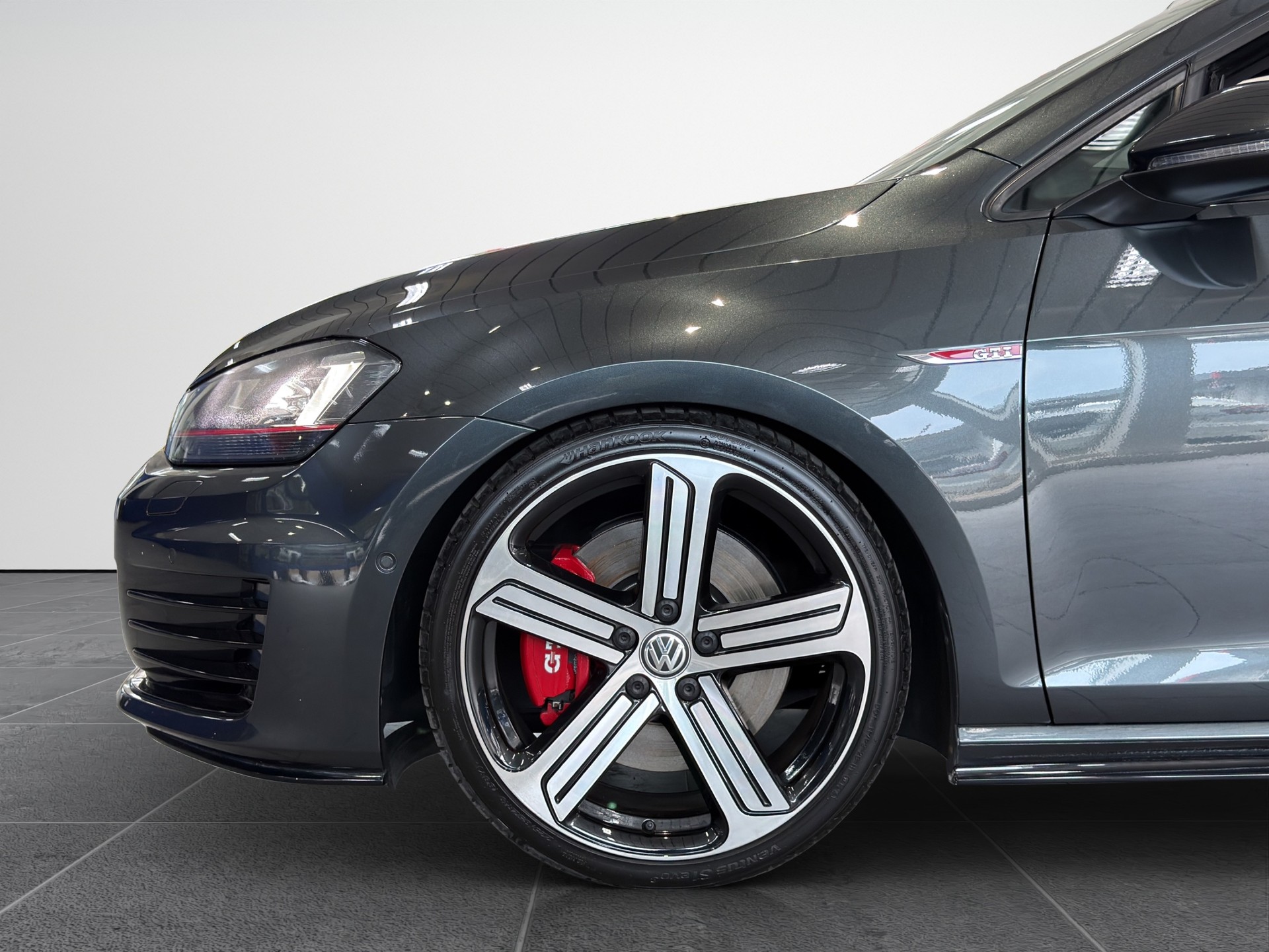 VW Golf 2.0 TSI GTI Performance-image-14