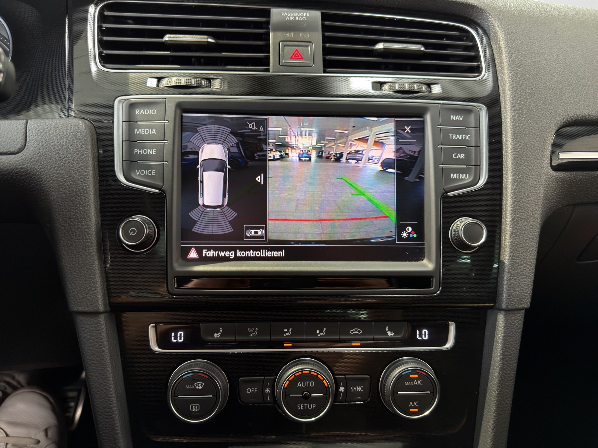 VW Golf 2.0 TSI GTI Performance-image-10