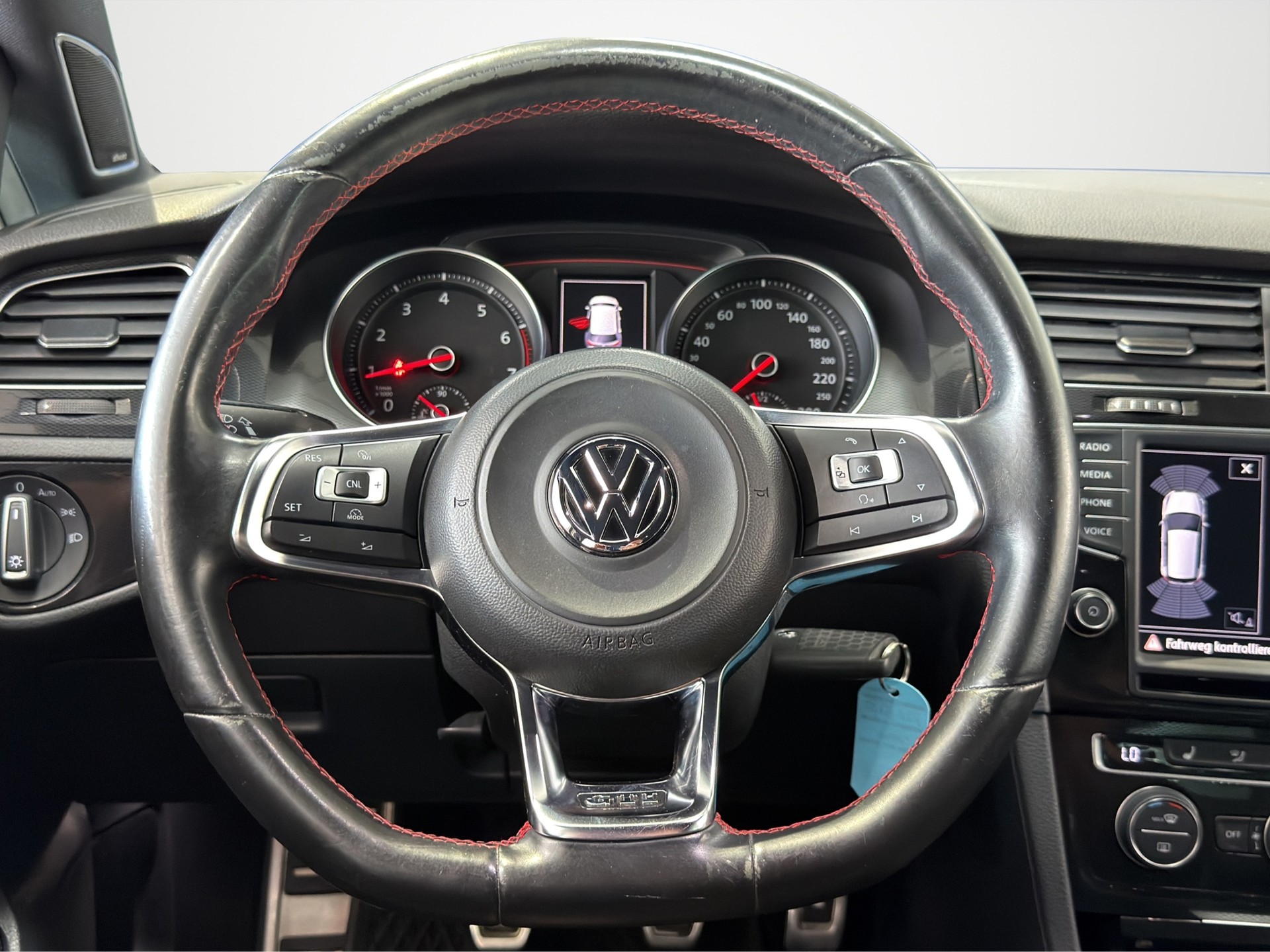 VW Golf 2.0 TSI GTI Performance-image-8