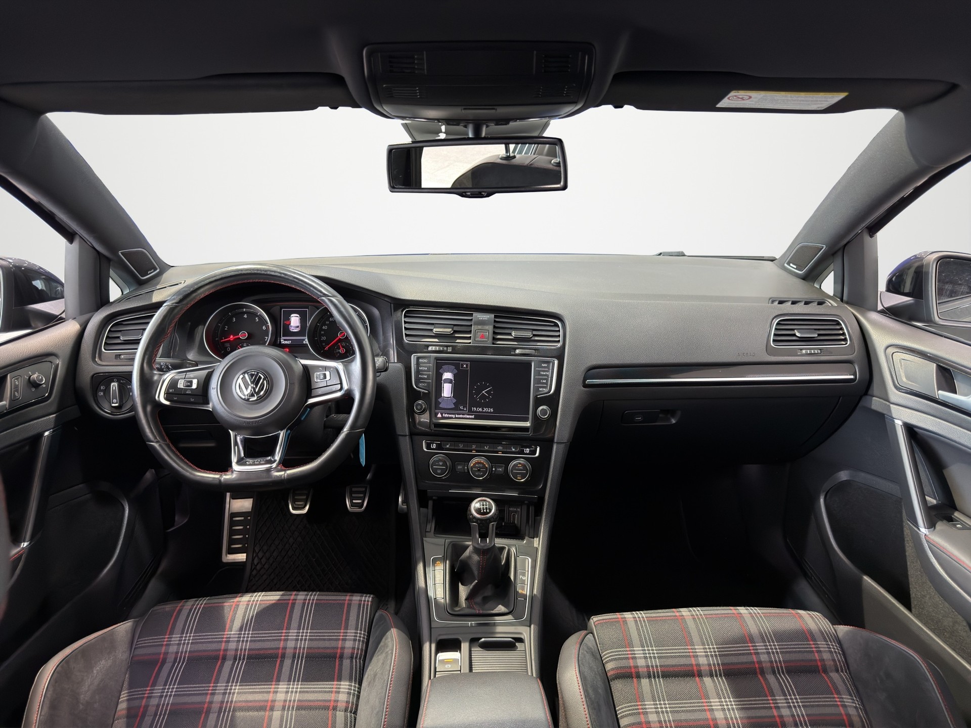 VW Golf 2.0 TSI GTI Performance-image-11