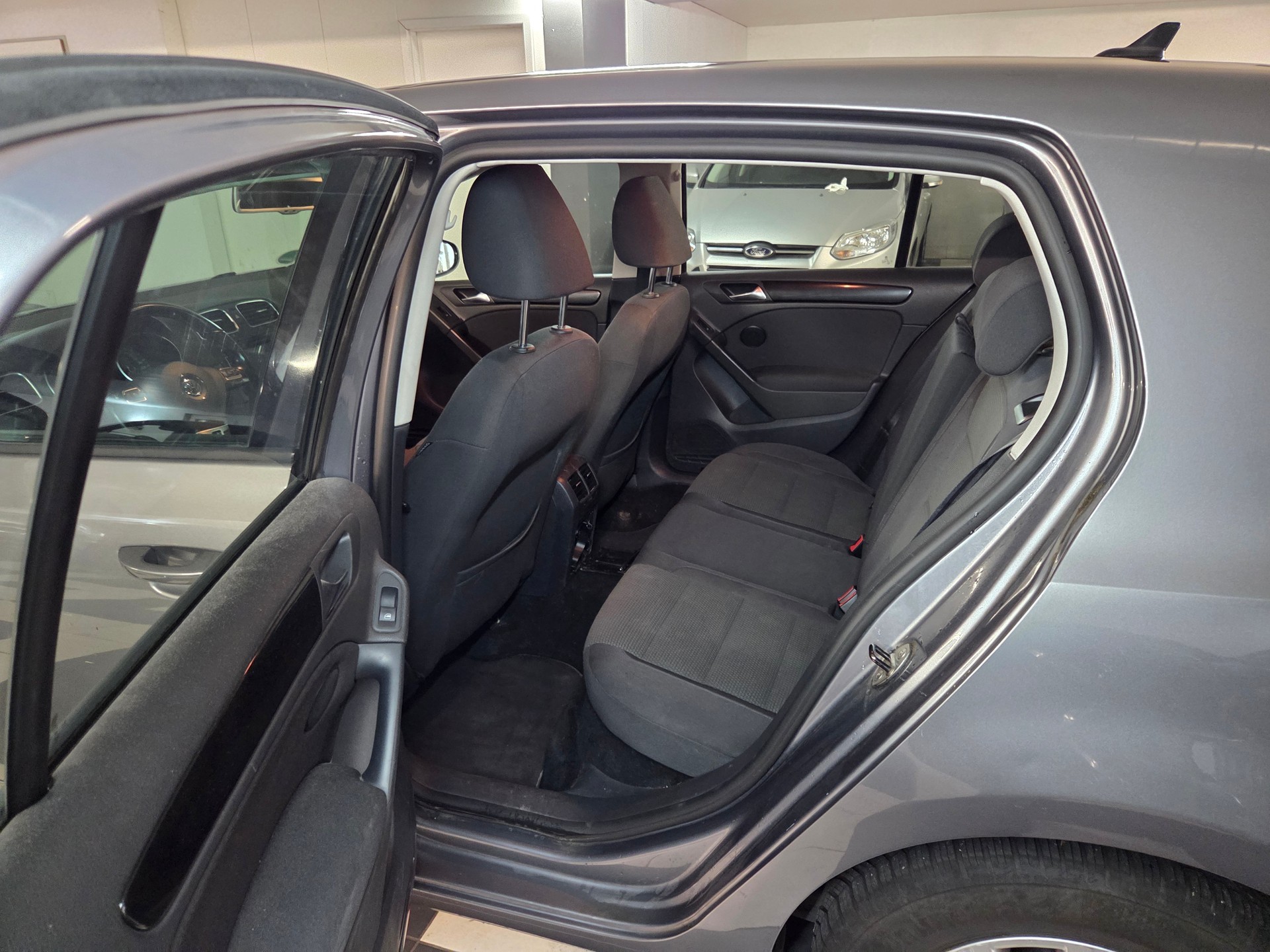 VW Golf 1.2 TSI BlueMotion Technology Team-image-9