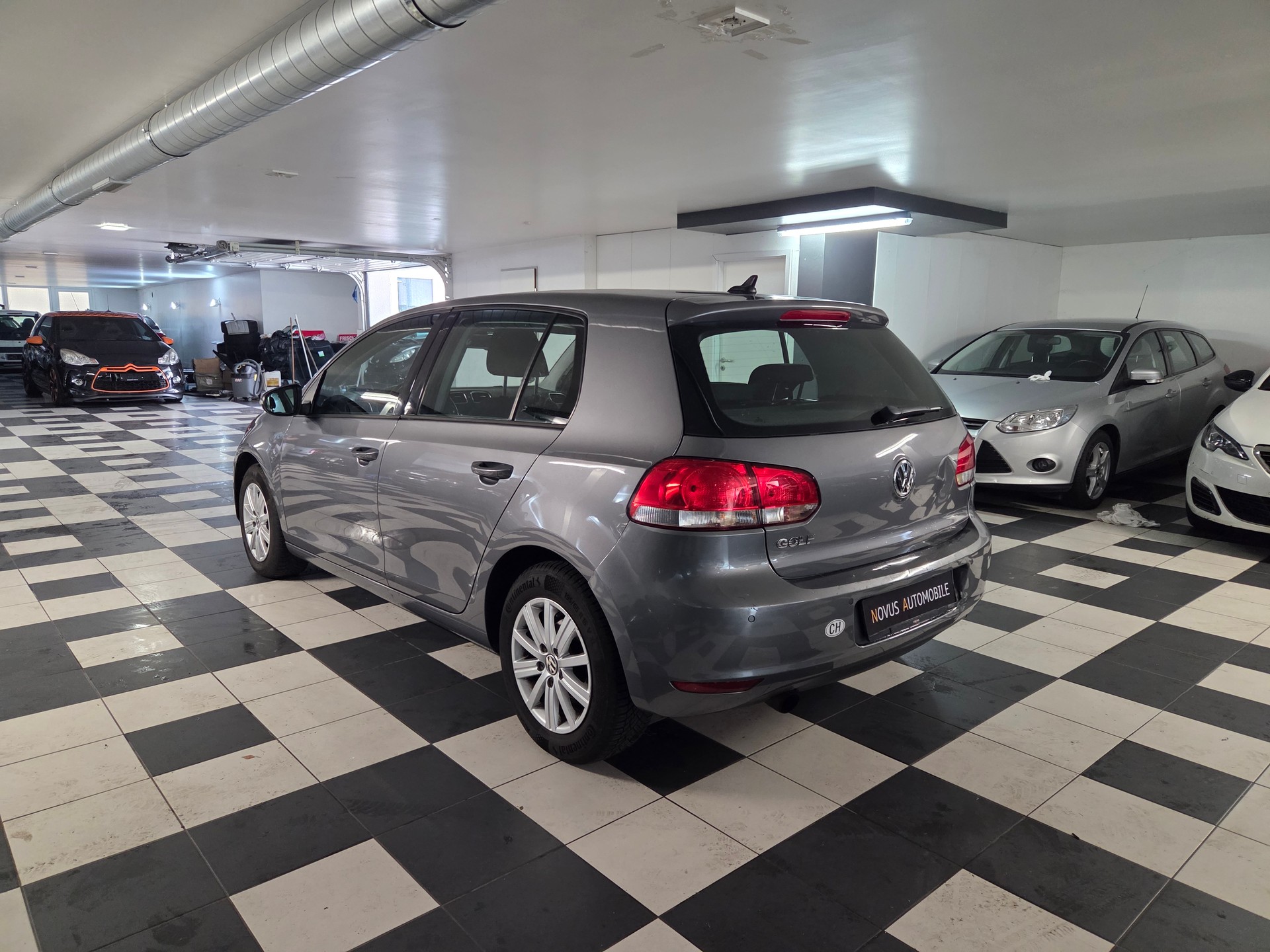 VW Golf 1.2 TSI BlueMotion Technology Team-image-2