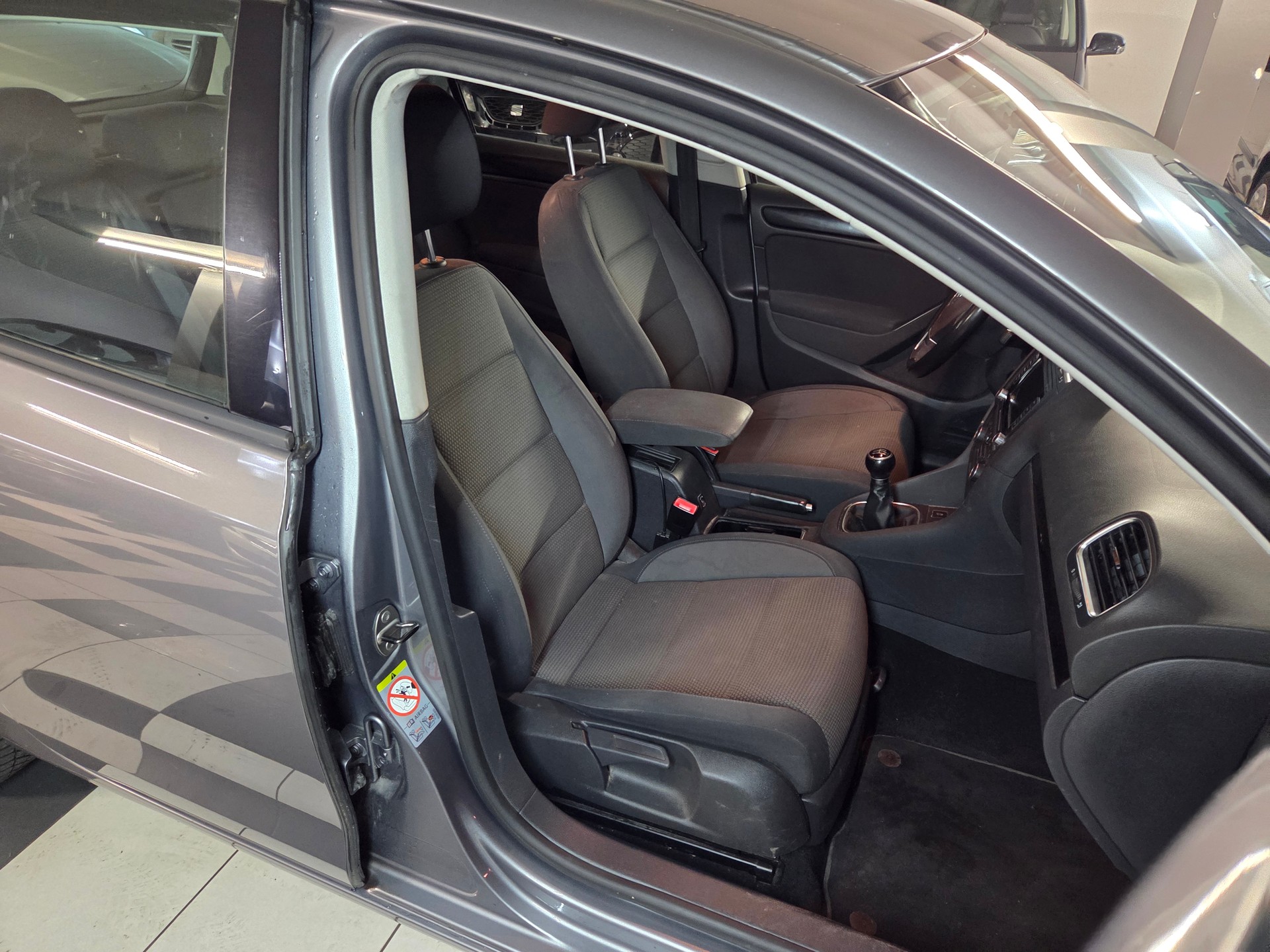 VW Golf 1.2 TSI BlueMotion Technology Team-image-11